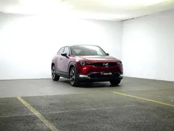 Negro Usado 2024 Mazda MX30 Ad'Vantage SUV | 28.392 € (Buen precio)