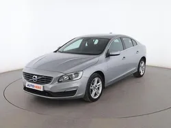 Plata Usado 2017 Volvo S60 Momentum Berlina | 15.699 € (Buen precio)