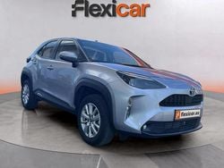 Gris Usado 2023 Toyota Yaris Hybrid Active | 21.490 € (Precio justo)