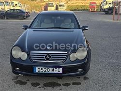 Azul Usado 2003 Mercedes C220 Berlina | 3300 € (Buen precio)
