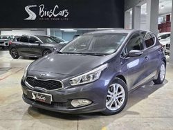Gris Usado 2015 Kia Ceed Utilitario | 9499 € (Super precio)
