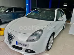 Blanco Usado 2012 Alfa Romeo Giulietta Distinctive Utilitario | 8990 € (Caro)