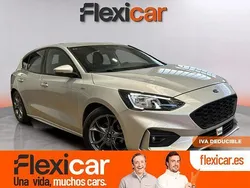 Gris / plata Usado 2020 Ford Focus ST-Line Berlina | 15.790 € (Precio justo)