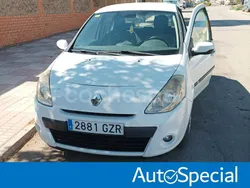 Blanco Usado 2010 Renault Clio II Authentique Berlina | 3690 € (Un poco caro)