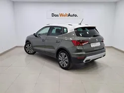 Gris / plata Usado 2024 Seat Arona Xperience SUV | 20.500 € (Precio justo)