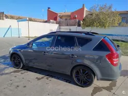 Gris / plata Usado 2009 Kia Ceed Familiar | 5200 € (Buen precio)