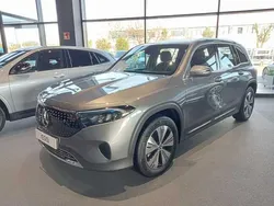 Gris Nuevo 2024 Mercedes EQB250+ SUV | 43.600 € (Super precio)