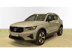 Plateado Usado 2024 Volvo XC40 Ultra SUV | 39.900 €