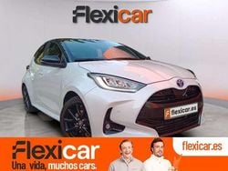 Blanco Usado 2023 Toyota Yaris Hybrid Style Utilitario | 20.190 € (Precio justo)