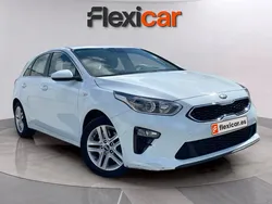 Blanco Usado 2019 Kia Ceed Berlina | 11.890 € (Buen precio)
