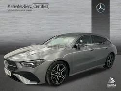 Gris / plata Usado 2024 Mercedes CLA200 Shooting Brake AMG line Familiar | 39.300 € (Un poco caro)