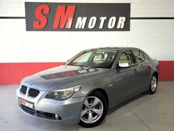 Gris / plata Usado 2004 BMW 530 Shadowline Berlina | 6990 €