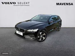 Negro Usado 2023 Volvo V60 CC Core Familiar | 41.900 € (Un poco caro)