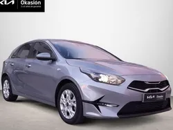 Plateado Nuevo 2024 Kia Ceed Berlina | 20.990 € (Precio justo)