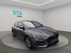 Gris Usado 2023 Ford Focus ST-Line Berlina | 16.990 € (Precio justo)