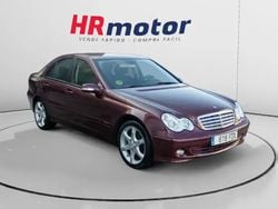 Rojo Usado 2006 Mercedes C220 Avantgarde Berlina | 8490 € (Precio justo)