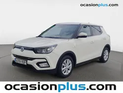Blanco Usado 2019 Ssangyong Tivoli Limited SUV | 12.455 € (Precio justo)