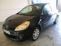 Negro Usado 2008 Renault Clio II Utilitario | 4090 € (Precio justo)