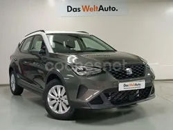 Gris / plata Nuevo 2025 Seat Arona Style SUV | 20.830 €