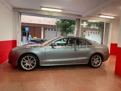 Gris / plata Usado 2009 Audi A5 Coupe | 8900 € (Precio justo)