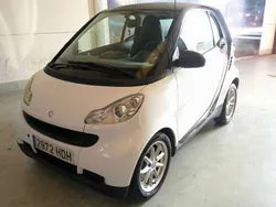 Blanco Usado 2011 Smart ForTwo Coupé Edition #1 Coupe | 4490 €