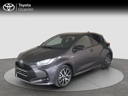 Gris Usado 2021 Toyota Yaris Hybrid Style Berlina | 19.990 € (Precio justo)