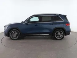 Azul Usado 2023 Mercedes GLB200 AMG line SUV | 38.285 € (Precio justo)