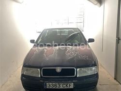 Azul Usado 2003 Skoda Octavia Ambiente Berlina | 2200 €