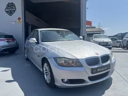 Gris / plata Usado 2011 BMW 320 Sport Line Berlina | 6500 € (Super precio)