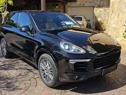 Negro Usado 2018 Porsche Cayenne S Platinum Edition SUV | 49.999 €