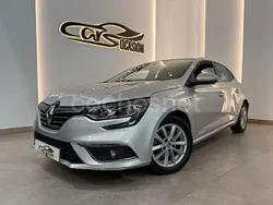 Gris / plata Usado 2017 Renault Mégane IV Bose Edition Berlina | 8999 € (Buen precio)