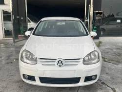 Blanco Usado 2004 VW Golf IV Trendline Berlina | 4999 € (Precio justo)