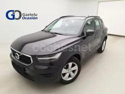 Negro Usado 2021 Volvo XC40 Momentum SUV | 25.900 € (Precio justo)