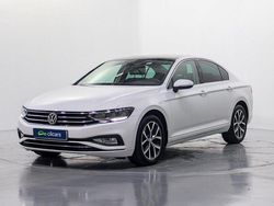 Blanco Usado 2020 VW Passat Executive Berlina | 17.990 € (Precio justo)