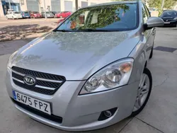 Gris Usado 2007 Kia Ceed Utilitario | 4999 € (Un poco caro)