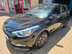 Negro Usado 2017 Hyundai i20 Berlina | 10.700 € (Precio justo)