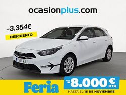 Blanco Usado 2023 Kia Ceed Berlina | 16.690 € (Precio justo)