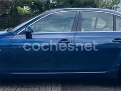 Azul Usado 2008 BMW 525 Berlina | 8500 €