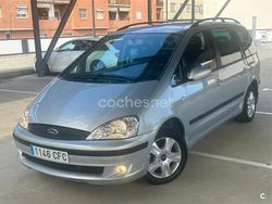 Gris / plata Usado 2003 Ford Galaxy Ghia Monovolumen | 3999 €