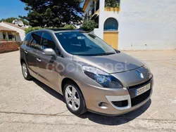 Beige Usado 2012 Renault Scénic III Dynamique Monovolumen | 7990 € (Precio justo)