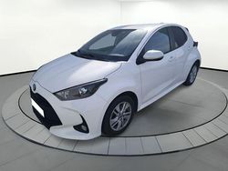 Blanco Usado 2023 Toyota Yaris Hybrid Business Edition Berlina | 15.490 € (Buen precio)