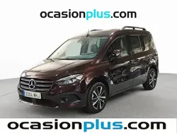 Rojo Usado 2023 Mercedes 180 Berlina | 27.728 € (Super precio)