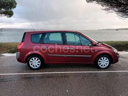 Granate Usado 2008 Renault Grand Scénic II Dynamique Monovolumen | 5690 € (Un poco caro)