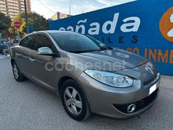 Gris / plata Usado 2011 Renault Fluence Dynamique Berlina | 8750 € (Un poco caro)