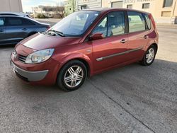 Rojo Usado 2003 Renault Scénic II Dynamique Monovolumen | 3000 € (Caro)
