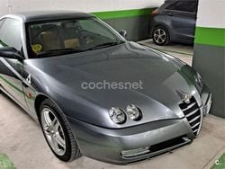 Gris / plata Usado 2005 Alfa Romeo GTV Coupe | 8300 €