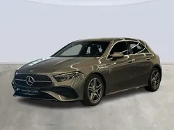 Gris Usado 2024 Mercedes A200 AMG line Berlina | 37.000 € (Precio justo)