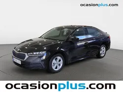 Negro Usado 2021 Skoda Octavia Active Berlina | 18.091 € (Buen precio)