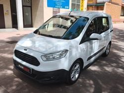 Blanco Usado 2017 Ford Tourneo Courier Ambiente Monovolumen | 9990 € (Precio justo)