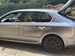 Gris / plata Usado 2010 Skoda Superb Elegance Berlina | 4000 € (Buen precio)